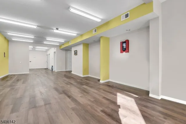 $350,000 | 647 Scotland Road, Orange, NJ 07050