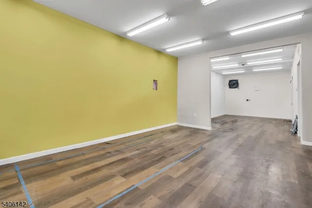 $350,000 | 647 Scotland Road, Orange, NJ 07050