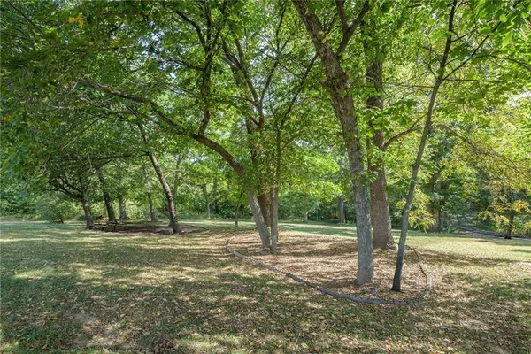 $1,140,000 | 22119 171st Street, Basehor, KS 66007