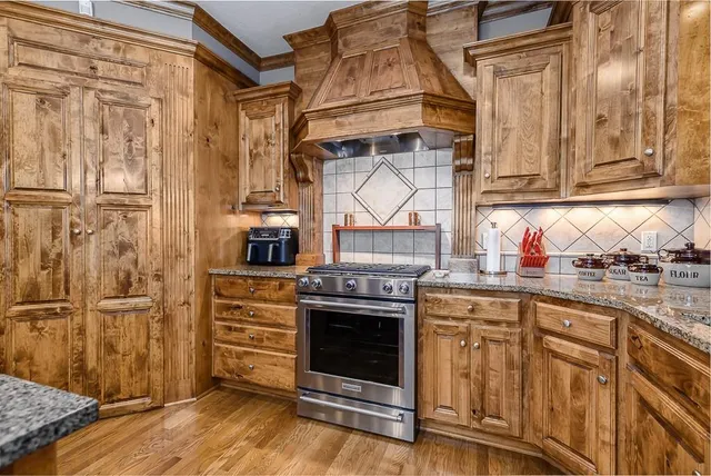 $1,150,000 | 22119 171st Street, Basehor, KS 66007