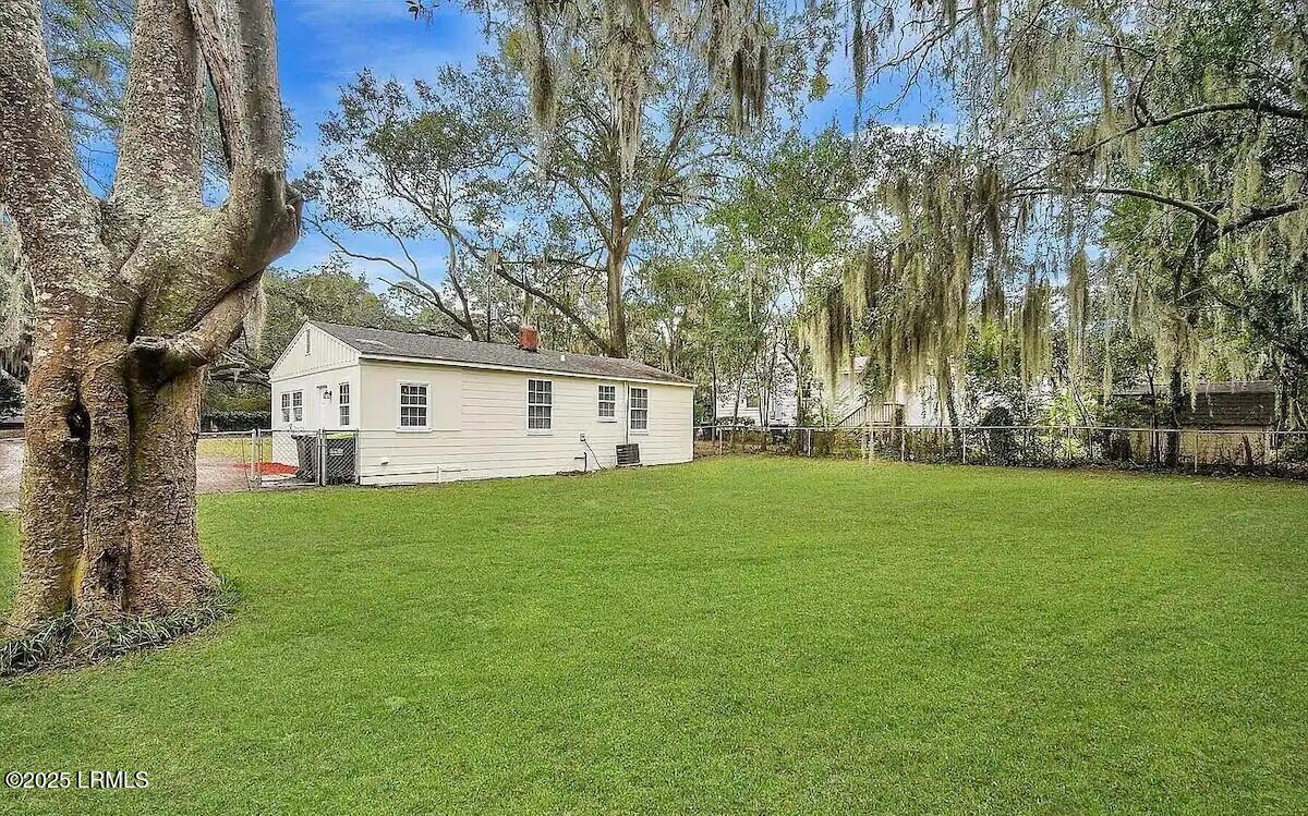 162 James Street Beaufort, SC 29902 - Photo 17 of 21 Jennifer Pratt - 69247333-4e0d-4da7-bb34