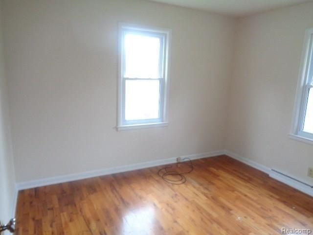 3341 Shannon Road Burton, MI 48529 - Photo 13 of 26 DSC00434.jpg
