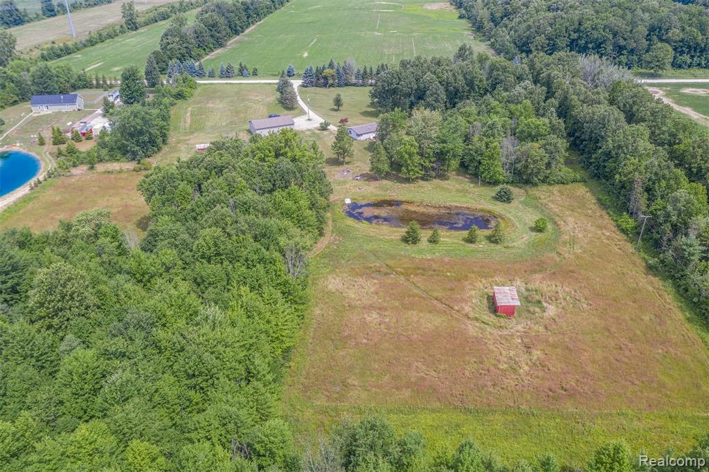 9301 Bryce Road Avoca, MI 48006 - Photo 40 of 43