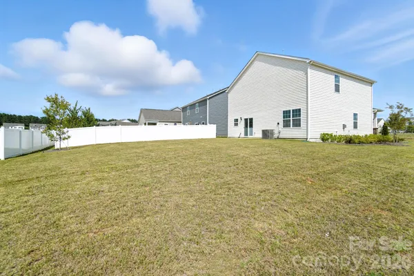 a view of lot of an ocean