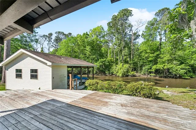 $333,000 | 31814 River Pines Drive, Springfield, LA 70462