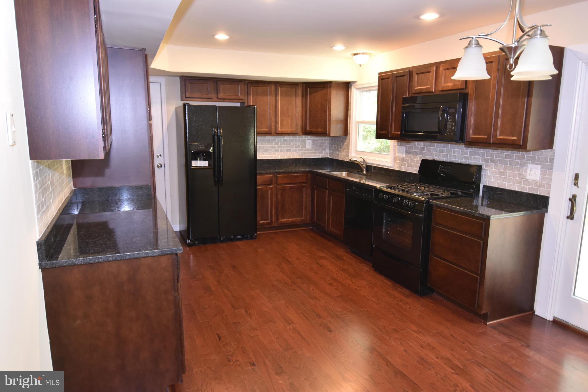 1214 Adams Road Waldorf, MD 20602 - Photo 7 of 19 Kitchen
