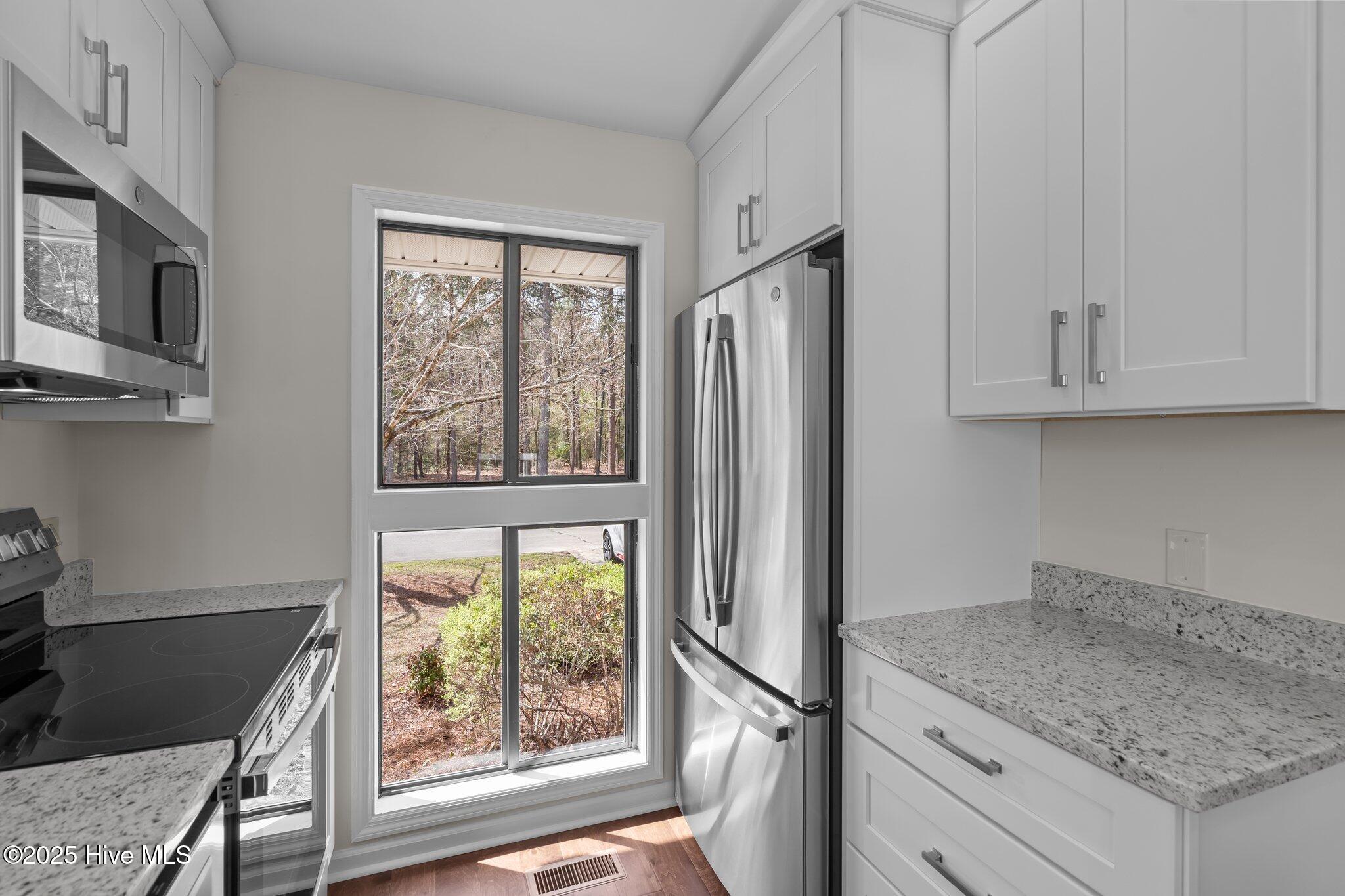 925 Morganton Road, Unit 7D Pinehurst, NC 28374 - Photo 5 of 34 7-web-or-mls-DSC05710