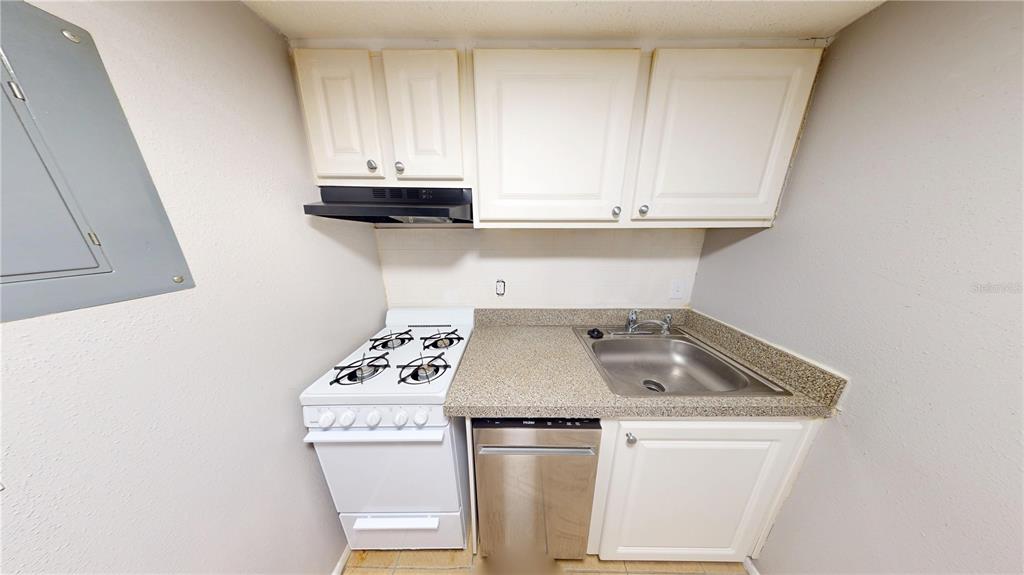 122 Water Front Way, Unit 260 Altamonte Springs, FL 32701 - Photo 5 of 15