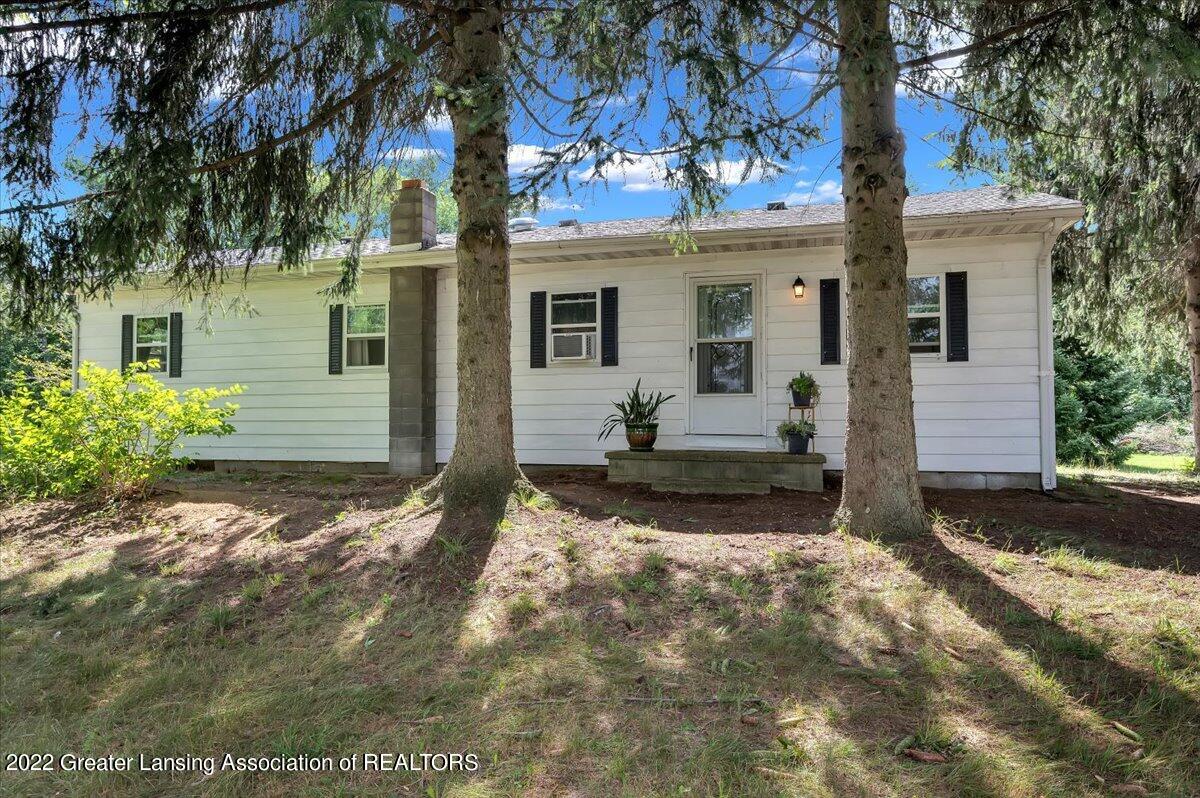 1700 Murray Road Dansville, MI 48819 - Photo 1 of 37 Front