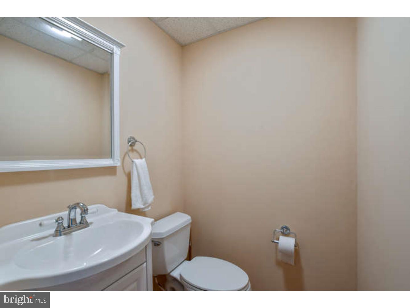 6 Pierce Road East Windsor, NJ 08520 - Photo 20 of 25 Bathroom