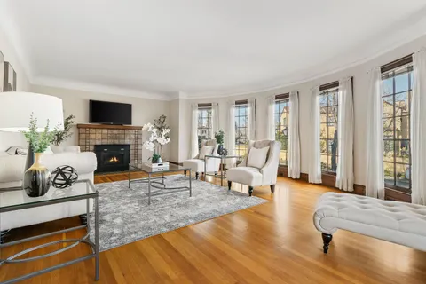 $999,000 | 3010 Fairview Avenue, Alameda, CA 94501