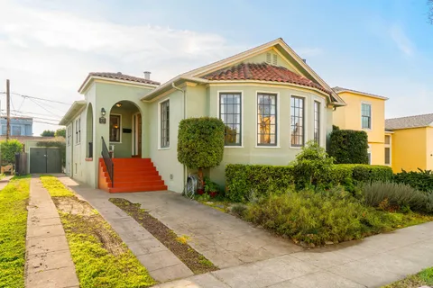 $999,000 | 3010 Fairview Avenue, Alameda, CA 94501