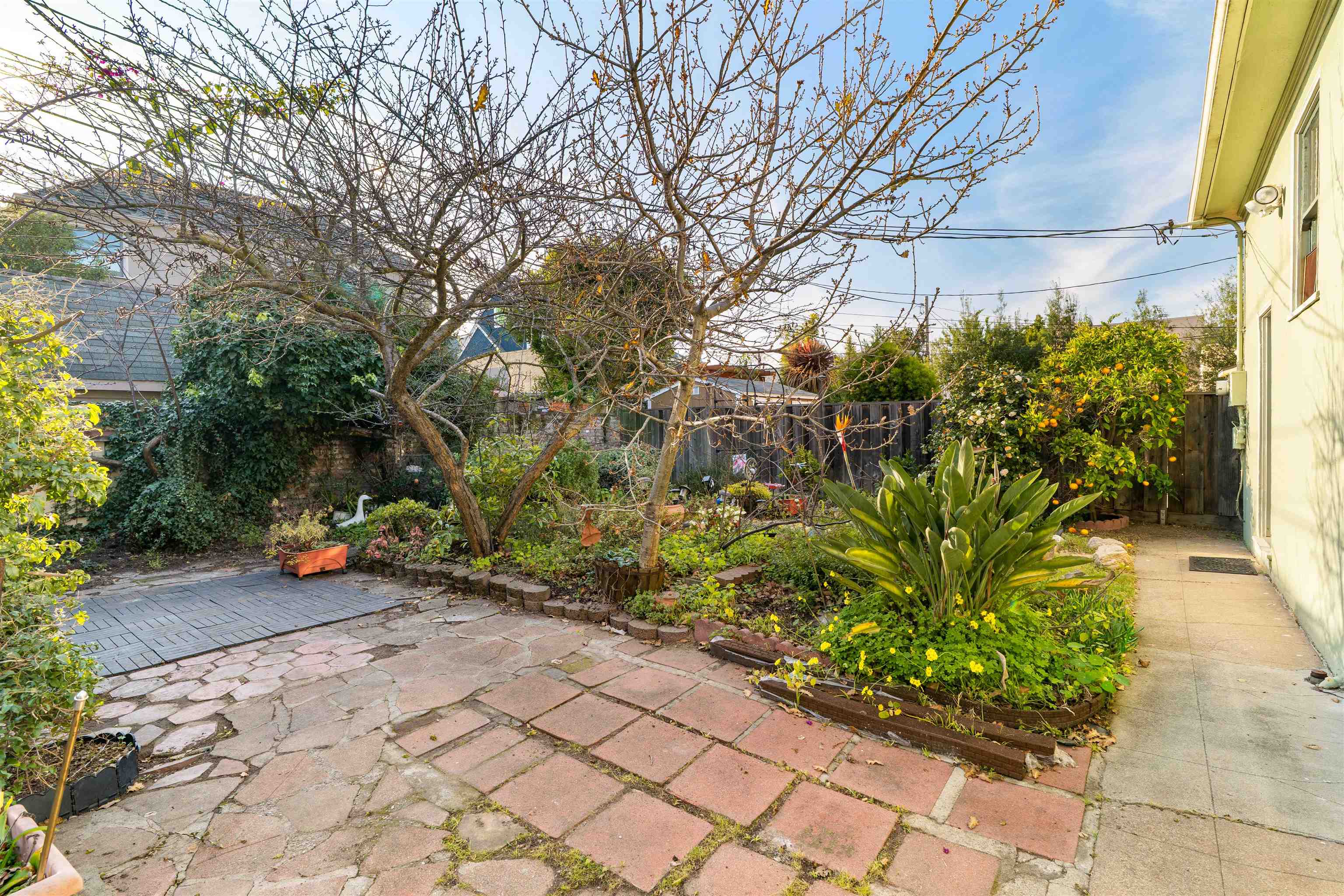 3010 Fairview Avenue Alameda, CA 94501 - Photo 7 of 37