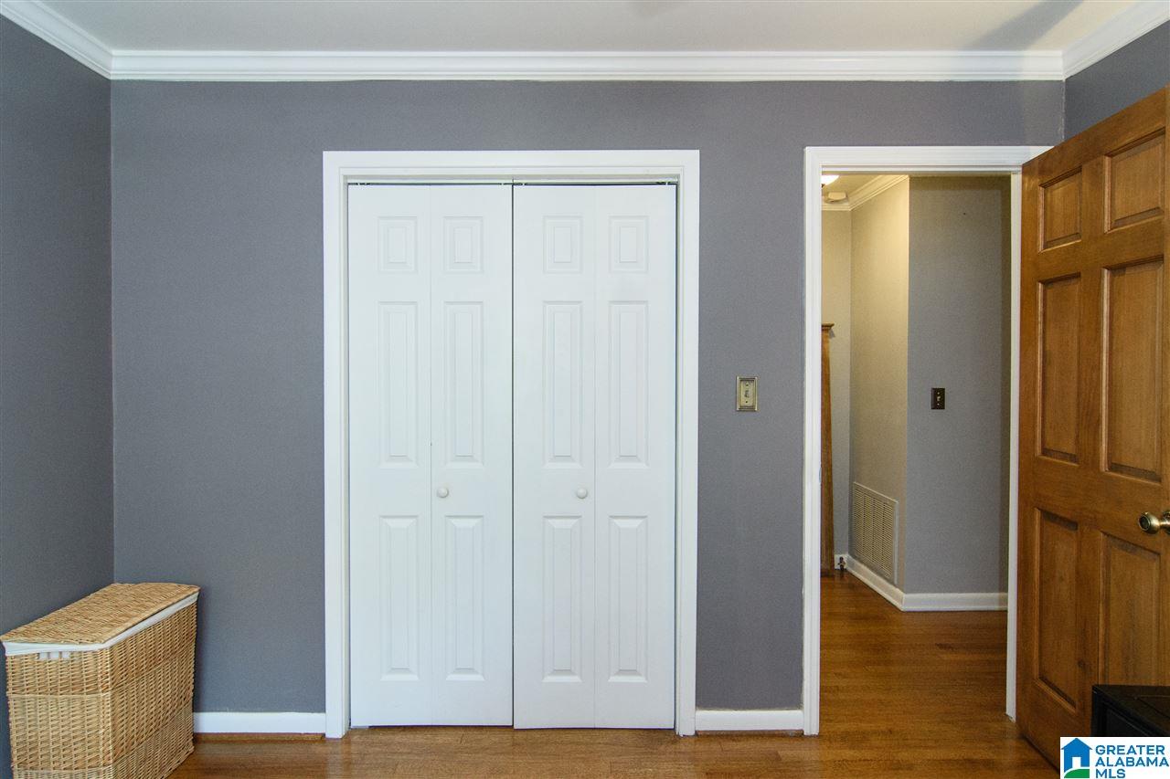 1500 Royce Road Birmingham, AL 35209 - Photo 18 of 37