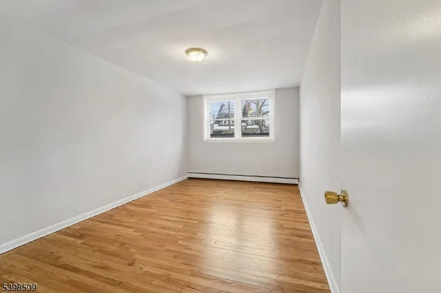 $1,750 | 357 Franklin Street, Bloomfield, NJ 07003