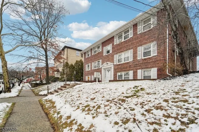 $1,750 | 357 Franklin Street, Bloomfield, NJ 07003