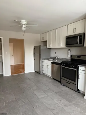 $1,750 | 357 Franklin Street, Bloomfield, NJ 07003