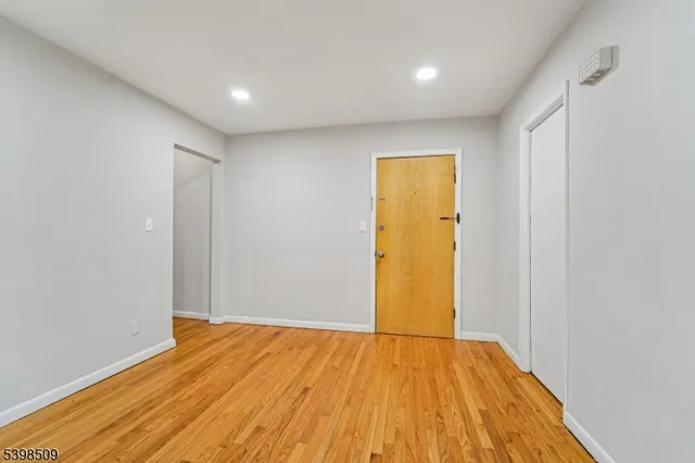 $1,750 | 357 Franklin Street, Bloomfield, NJ 07003