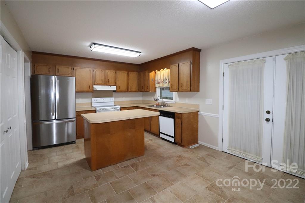 275 Larkspur Road Salisbury, NC 28146 - Photo 6 of 27 Gallery Image 6