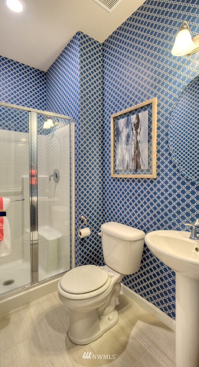 21209 42nd Avenue Southeast, Unit 2 Bothell, WA 98021 - Photo 5 of 23