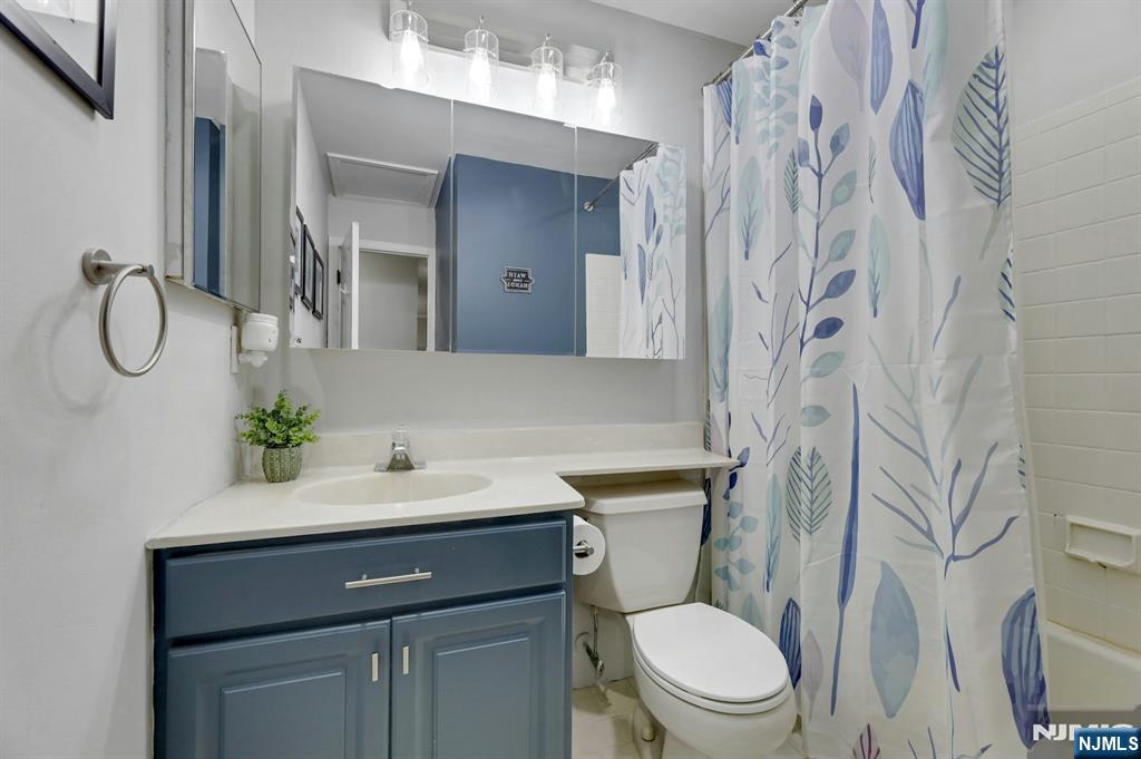 203 Mark Twain Way Mahwah, NJ 07430 - Photo 14 of 18