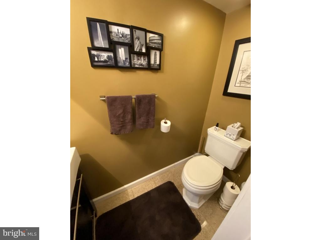 8167 Inverness Ridge Road Potomac, MD 20854 - Photo 14 of 43