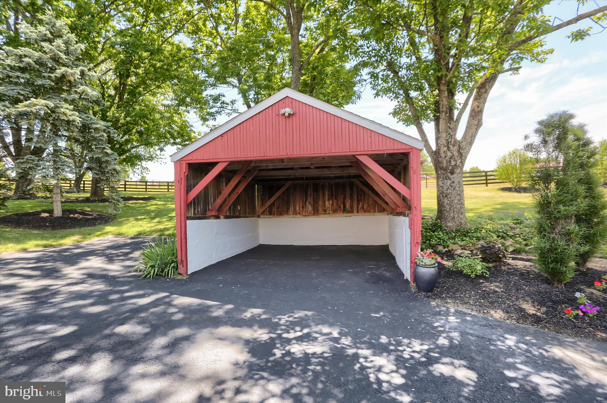 737 Piketown Road Harrisburg, PA 17112 - Photo 46 of 73 Carport