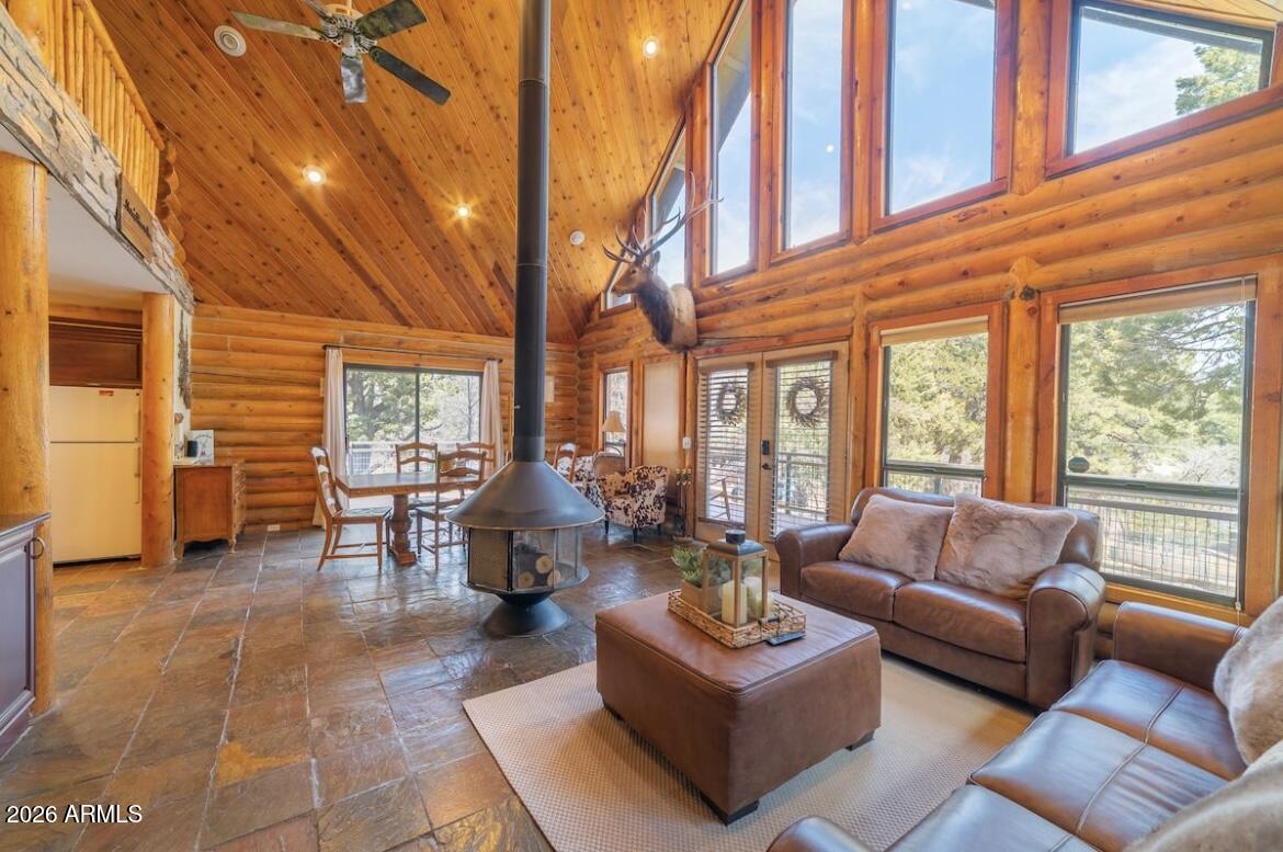 6653 Ridge Road Pine, AZ 85544 - Photo 7 of 40 Cozy Great Room