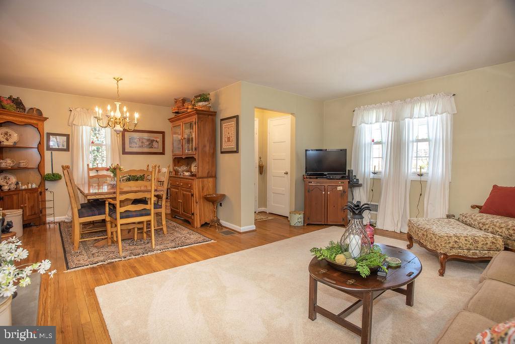 2406 Duncan Road Wilmington, DE 19808 - Photo 2 of 18 Gorgeous Hardwood Floors