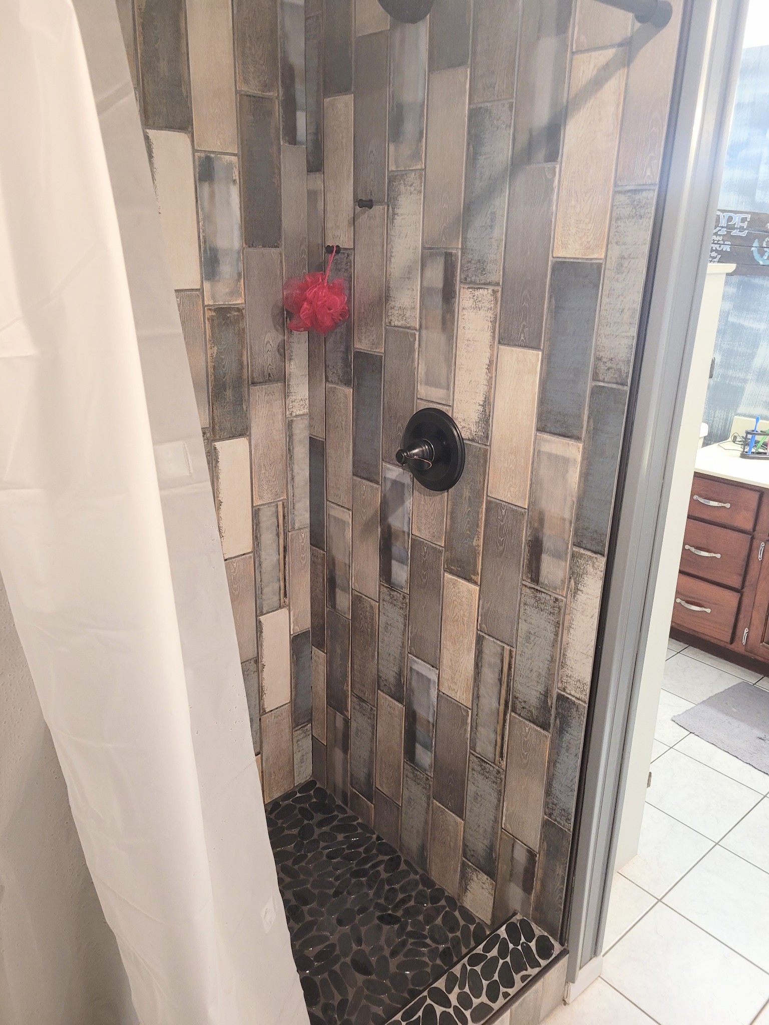 196 Nate Floyd Road Manchester, TN 37355 - Photo 16 of 36 a bathroom with a shower
