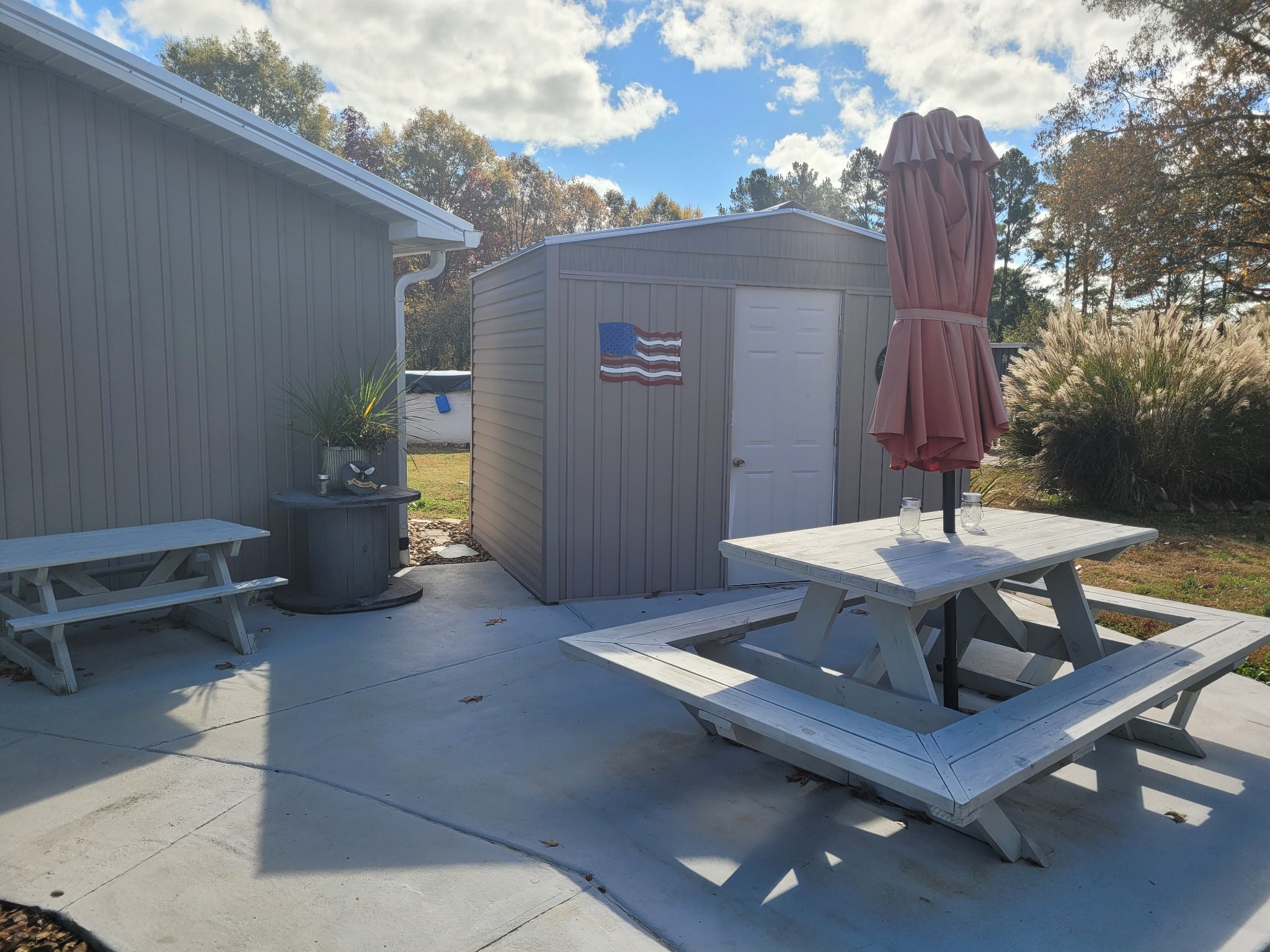 196 Nate Floyd Road Manchester, TN 37355 - Photo 30 of 36 a view of a patio in a backyard