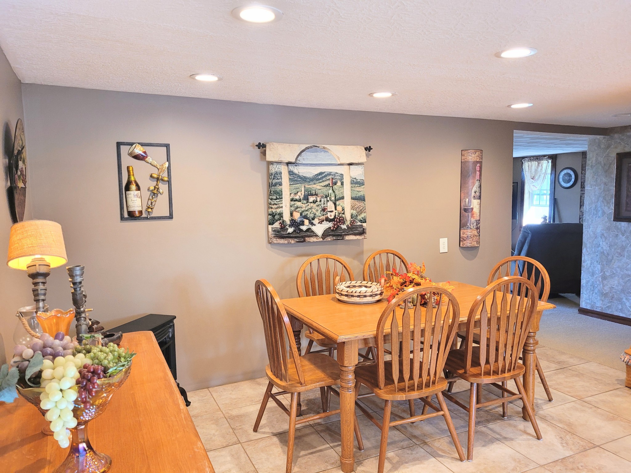 196 Nate Floyd Road Manchester, TN 37355 - Photo 7 of 36 a dining room with furniture and a chandelier