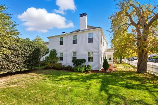 $1,800,000 | 98 Main Street, Falmouth, MA 02540