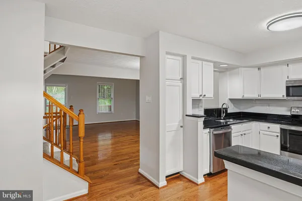 $2,800 | 7951 Brightmeadow Court, Ellicott City, MD 21043