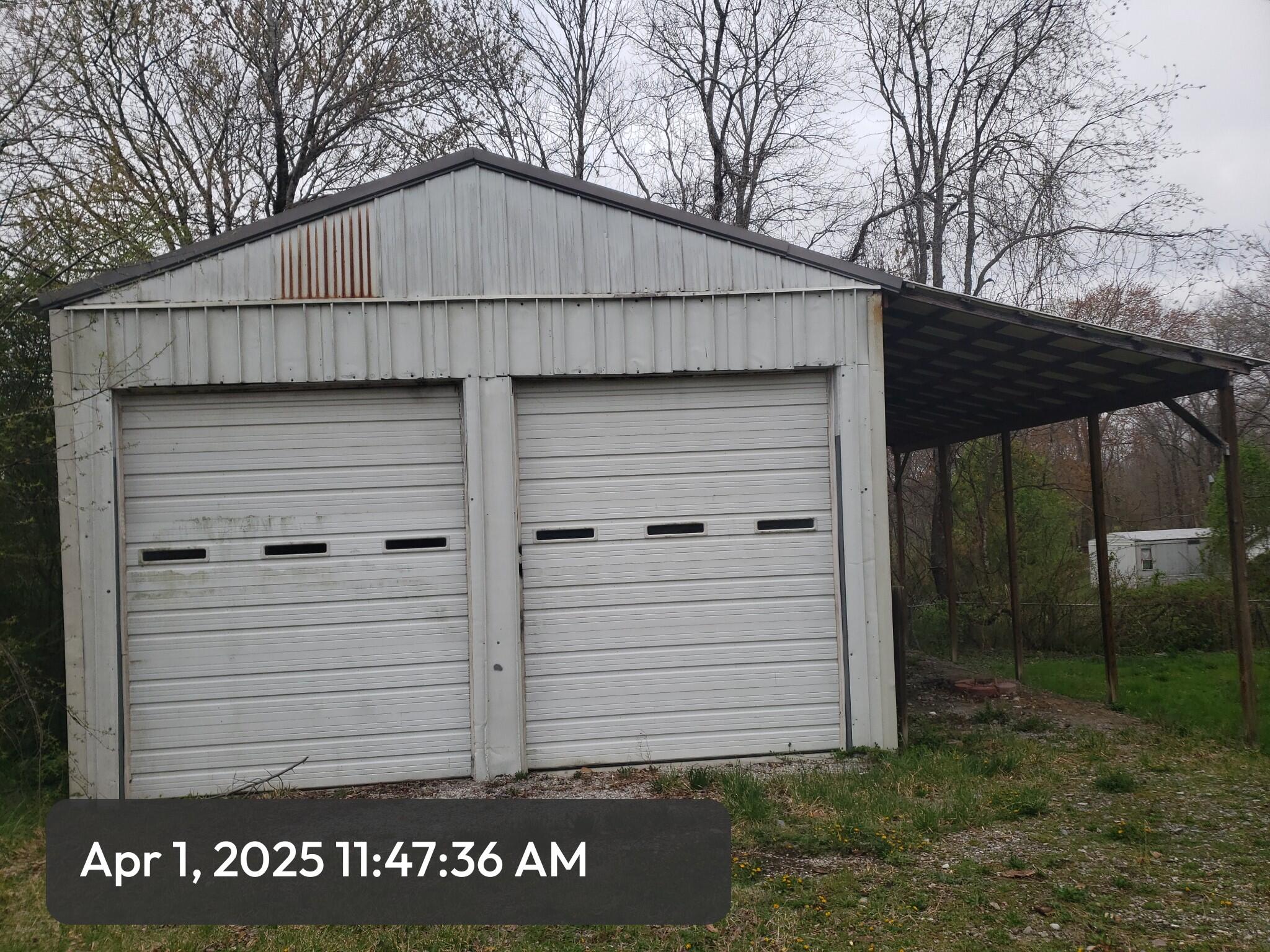 83 Riverside Loop Lily, KY 40740 - Photo 9 of 20 04 01 garage