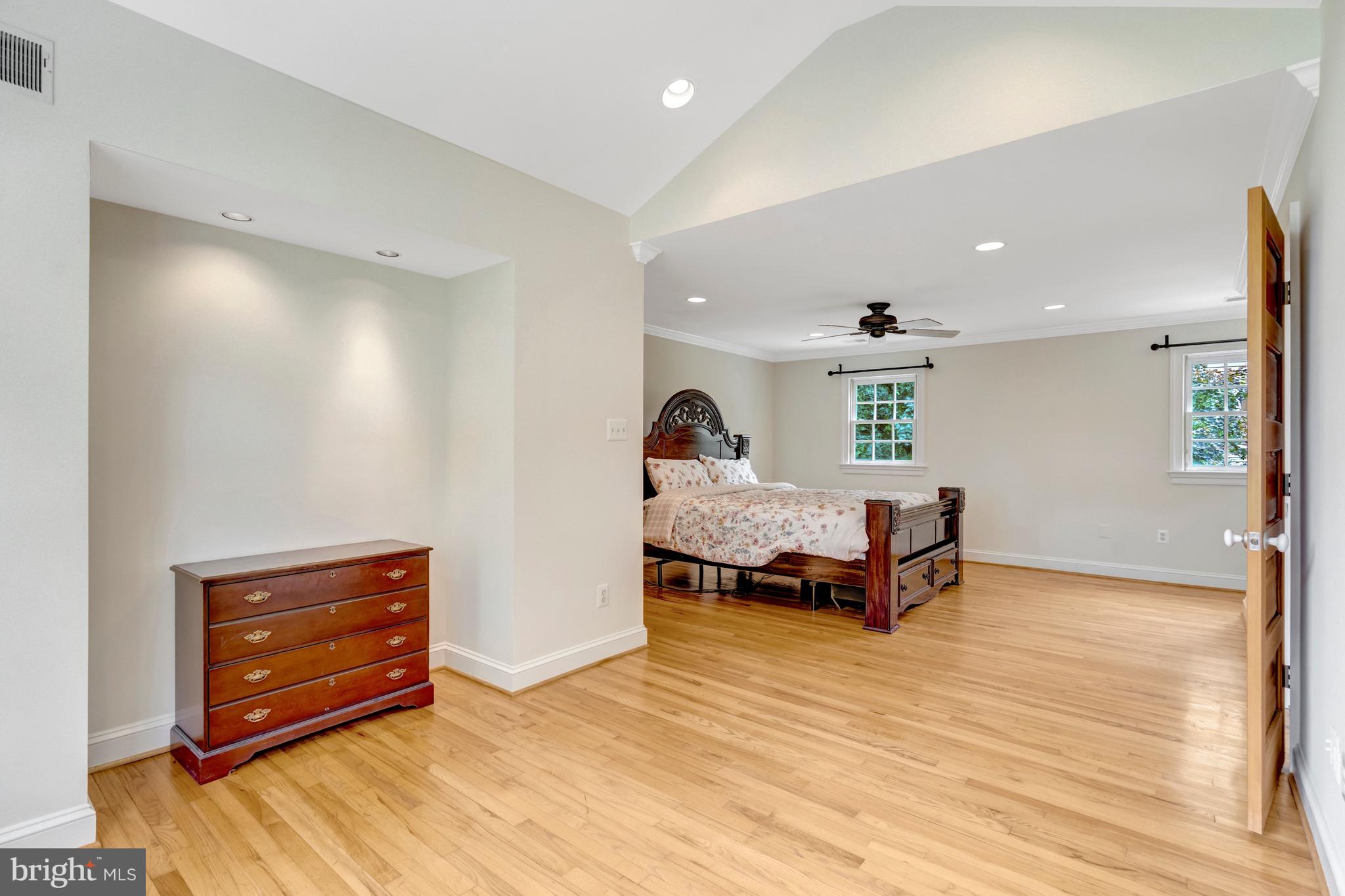 1301 Stone Meadow Way Vienna, VA 22182 - Photo 27 of 48