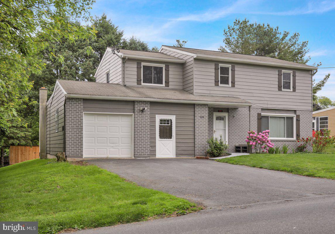 Welcome to 909 Farmdale