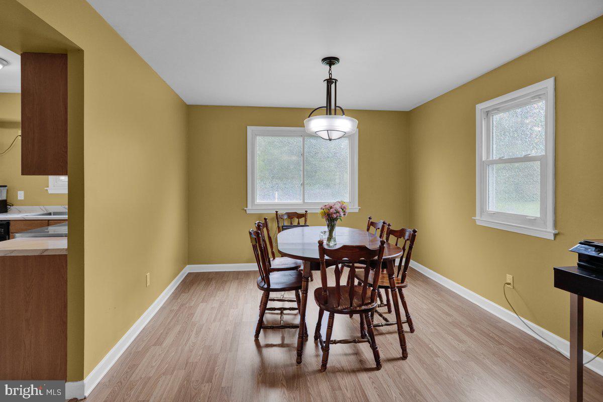909 Farmdale Road Mount Joy, PA 17552 - Photo 12 of 32 Dining Room