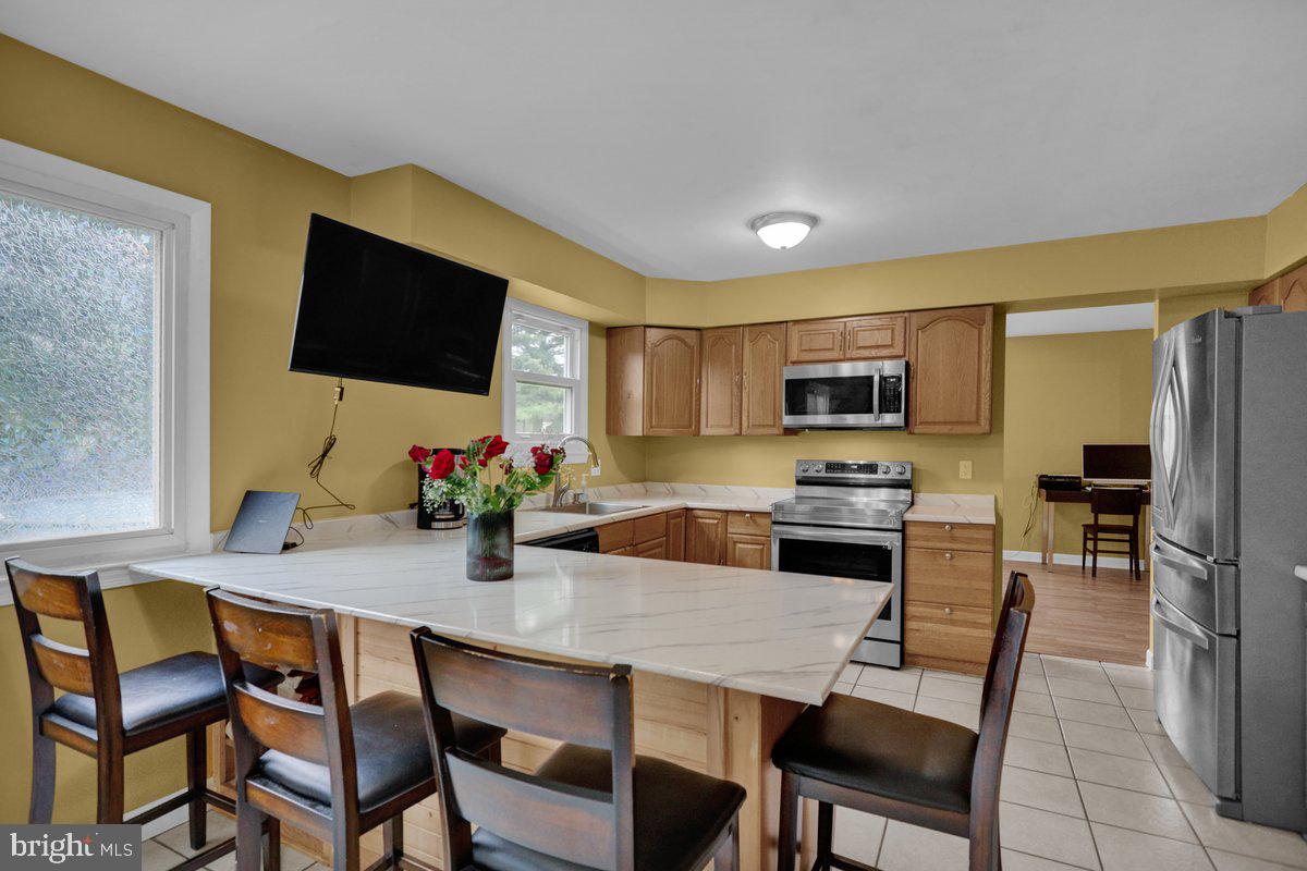 909 Farmdale Road Mount Joy, PA 17552 - Photo 5 of 32 Stainless Steel Appliances