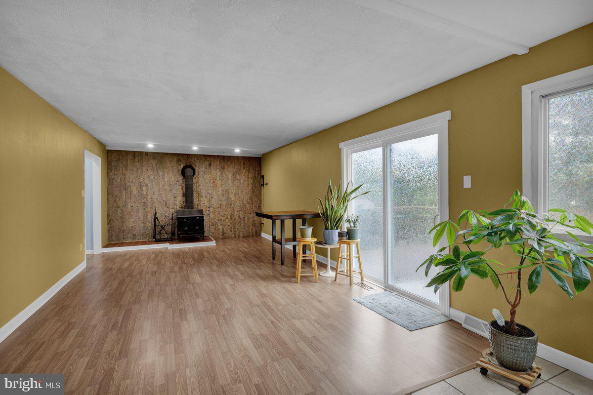 909 Farmdale Road Mount Joy, PA 17552 - Photo 7 of 32 Family Room