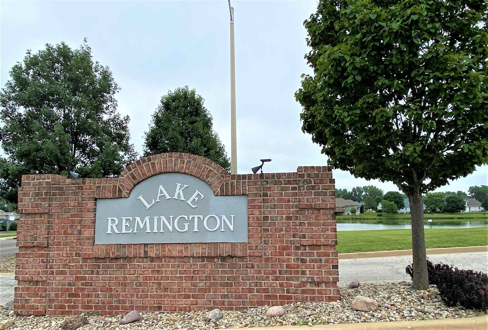 1704-1706 Remington Road Pekin, IL 61554 - Photo 1 of 2 Gallery Image 1