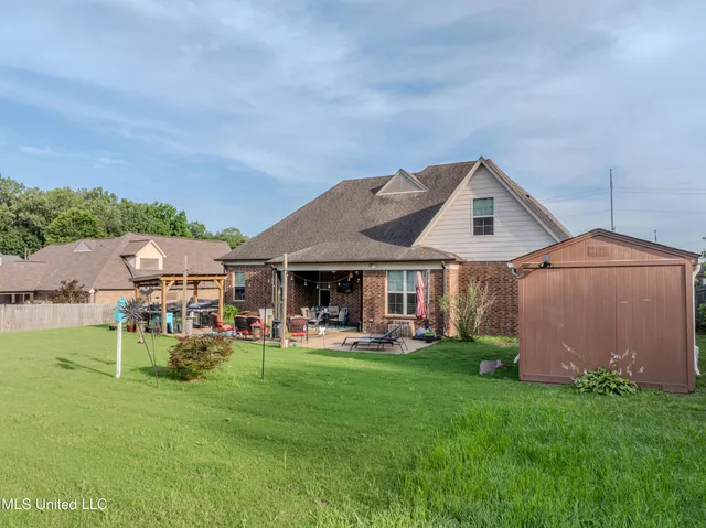 $414,000 | 1668 Farindale Cove, Nesbit, MS 38651