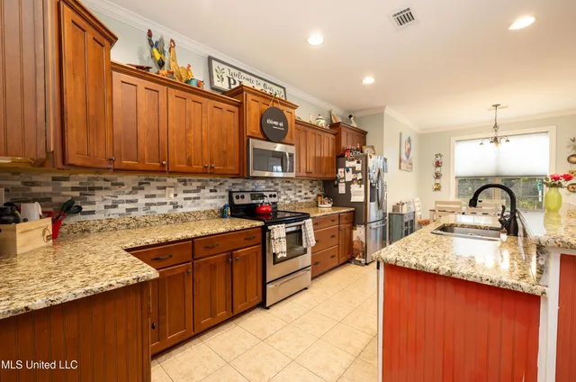 $414,000 | 1668 Farindale Cove, Nesbit, MS 38651