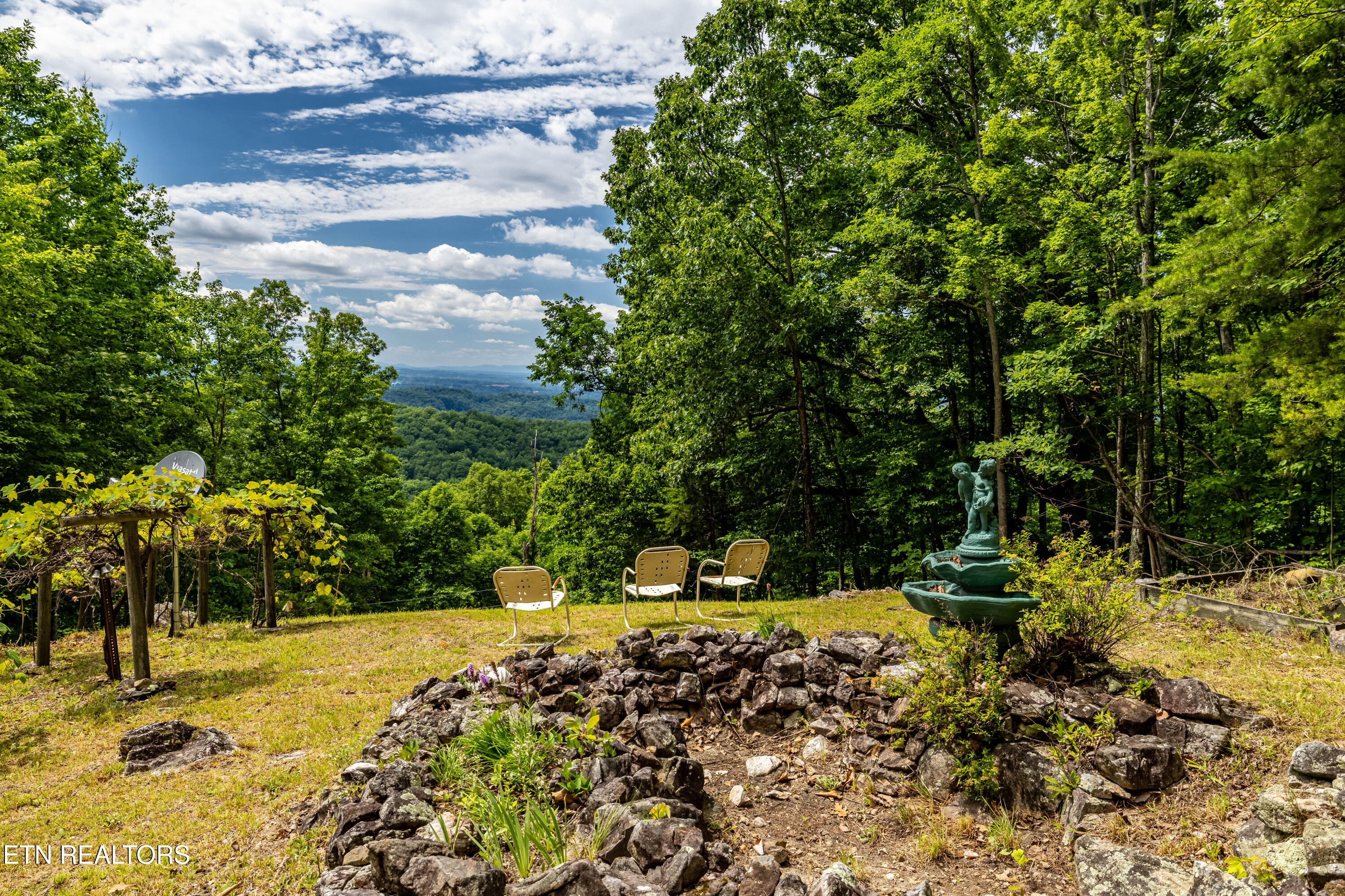 4839 Butterfly Gap Road Maryville, TN 37803 - Photo 2 of 52 4839ButterflyGapRd-24