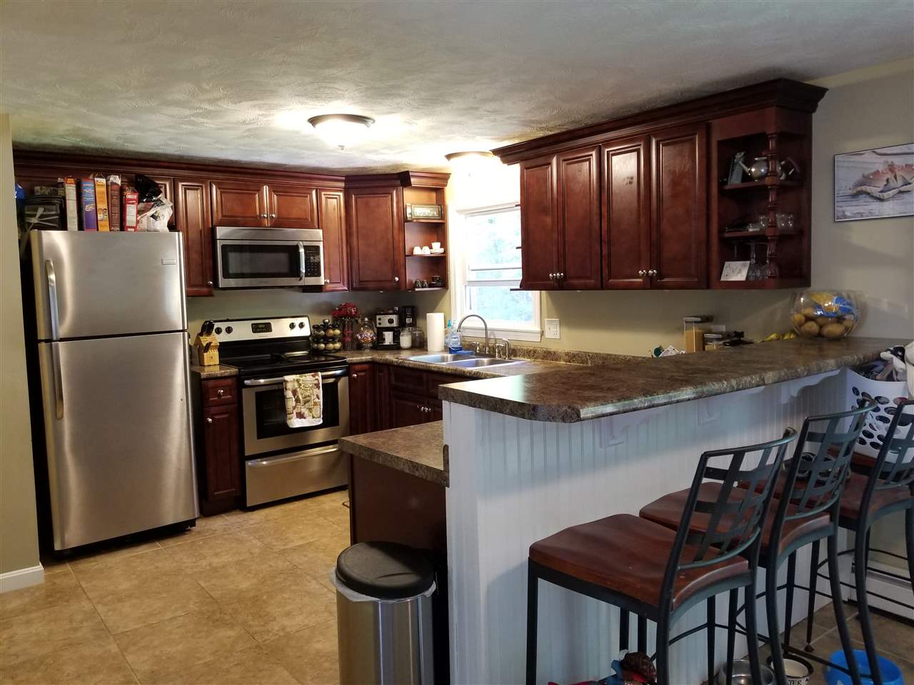 6 Shawnee Place Londonderry, NH 03053 - Photo 3 of 20