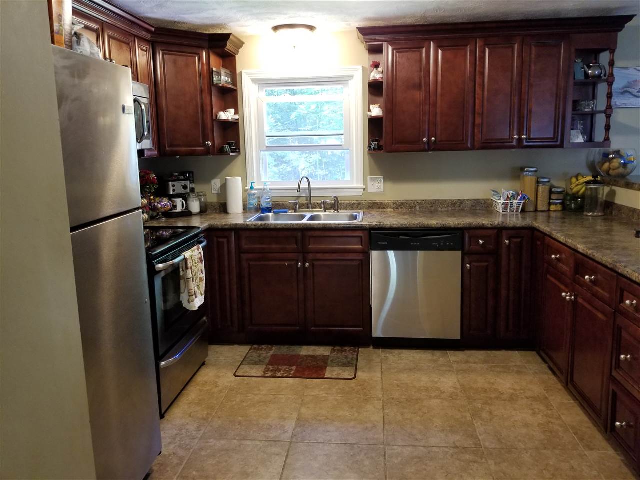 6 Shawnee Place Londonderry, NH 03053 - Photo 5 of 20