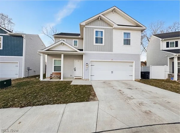 $239,990 | 524 Auld Farm Circle, Akron, OH 44320