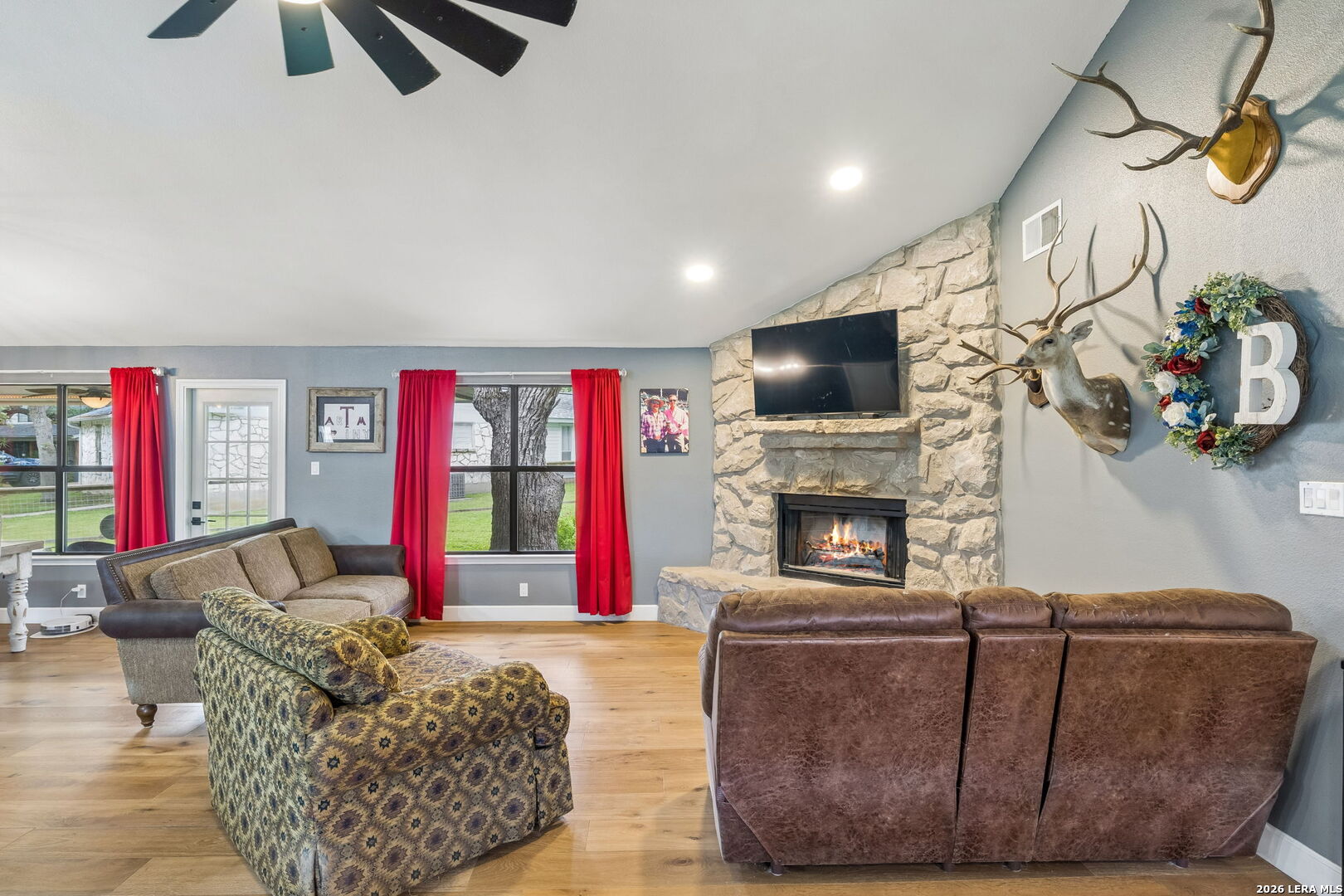 213 Ranger Drive Boerne, TX 78006 - Photo 6 of 37