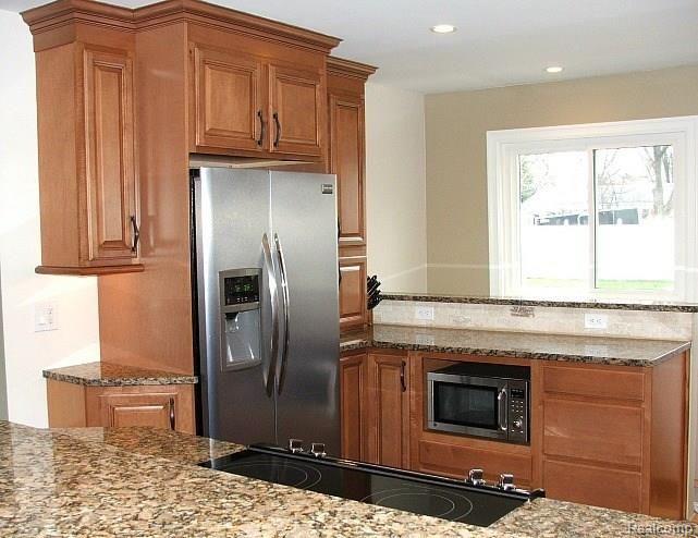 211 Reitman Court Rochester Hills, MI 48307 - Photo 6 of 30