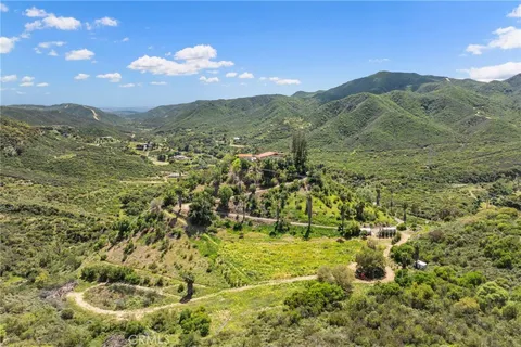 $925,000 | 39435 De Luz Road, Fallbrook, CA 92028